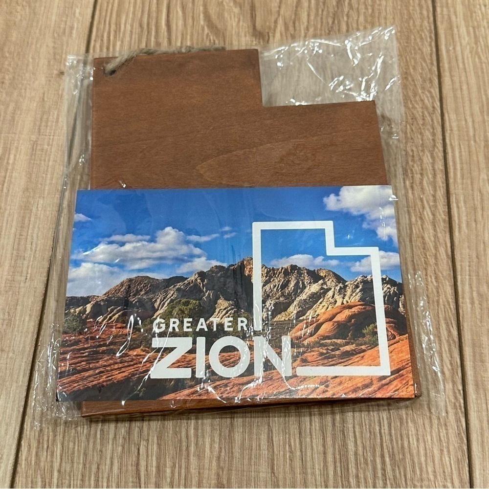 NWT Utah Shaped Wooden Trivet Gift